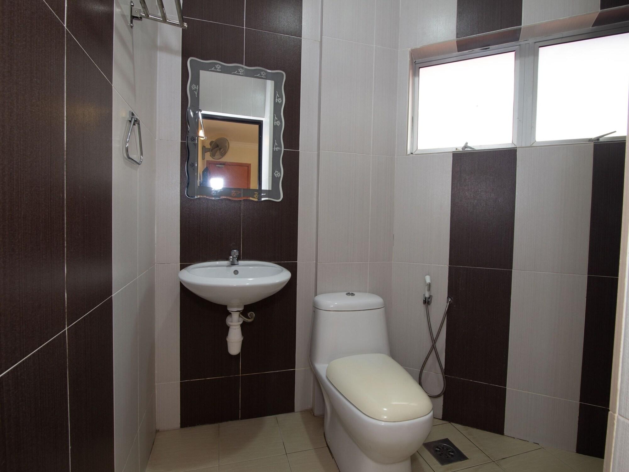 Oyo 424 Kk Inn Hotel Ampang  Bagian luar foto