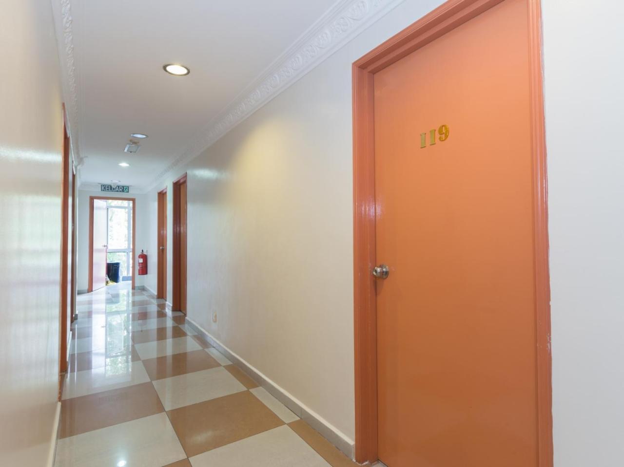 Oyo 424 Kk Inn Hotel Ampang  Bagian luar foto