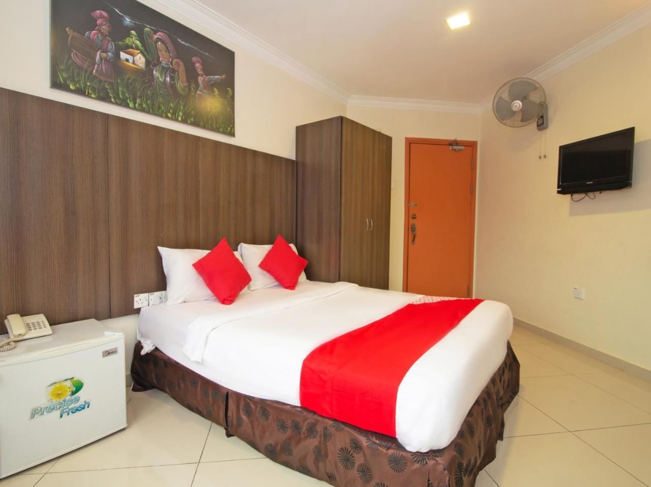 Oyo 424 Kk Inn Hotel Ampang  Bagian luar foto